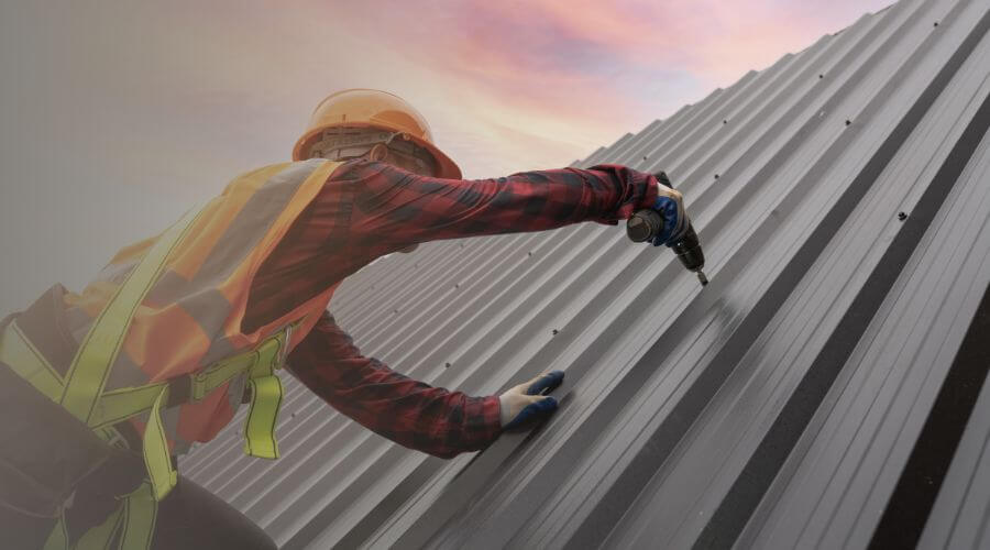 Professional gutter cleaning in Louisville, CO